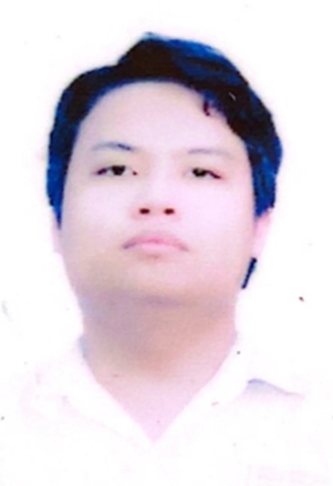 Gia sư lý theo sát tiến độ của từng học sinh