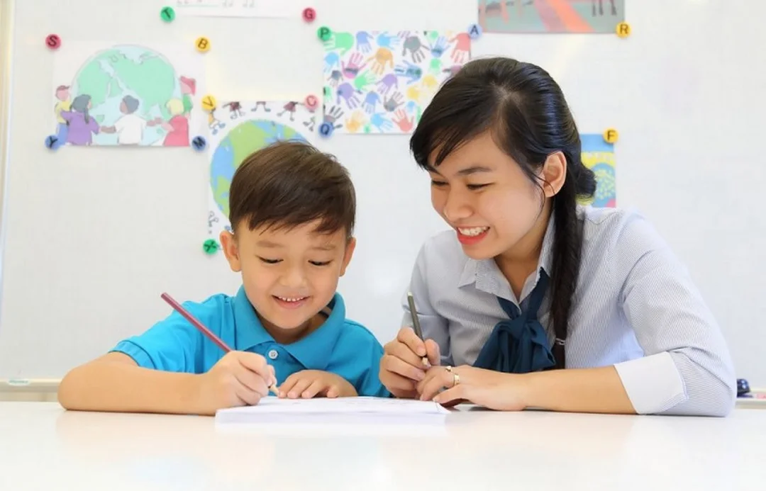 gia sư tiếng anh là gì: bảng từ vựng tutor và tutoring