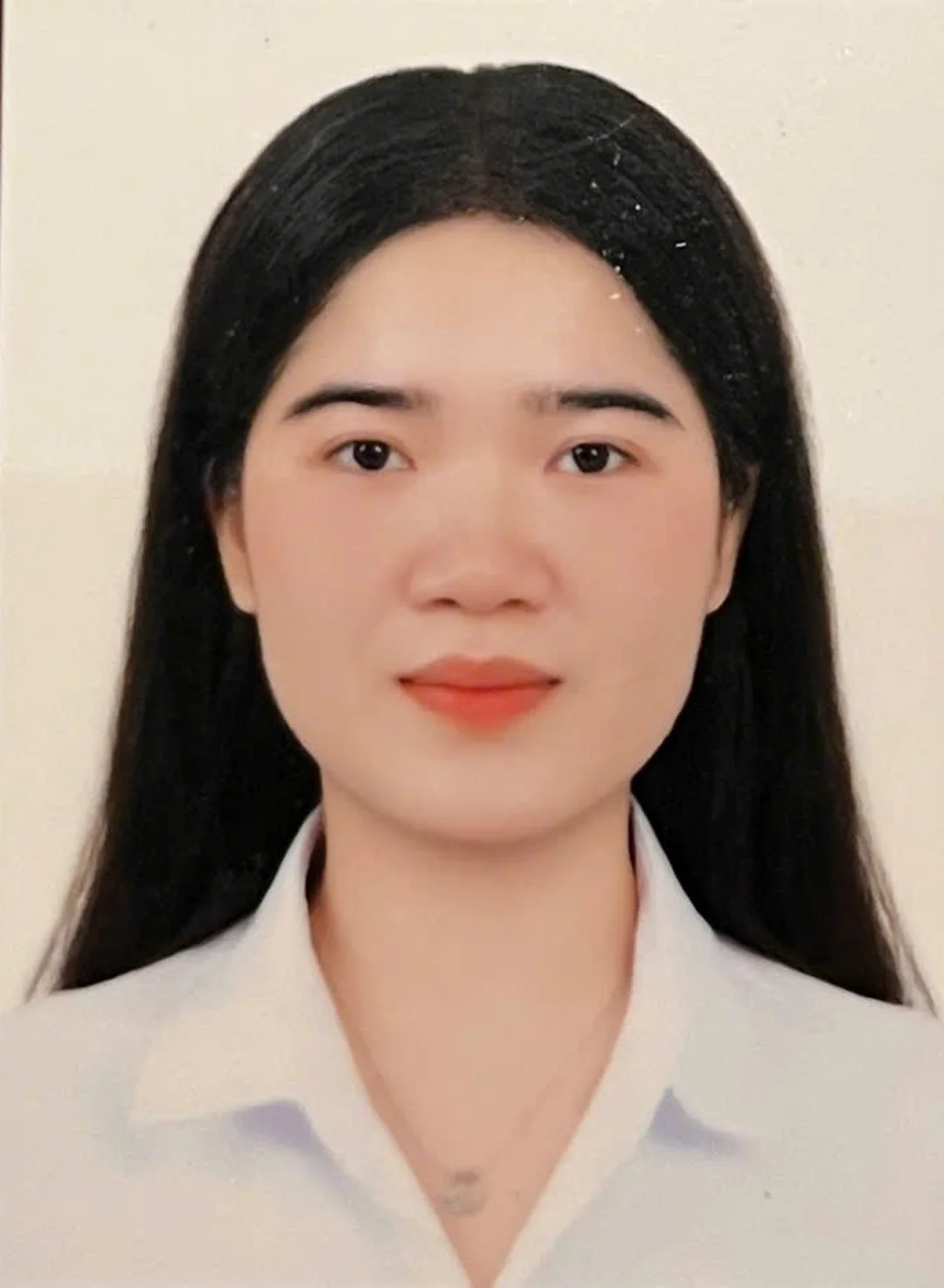 so sánh gia sư sinh viên và giáo viên