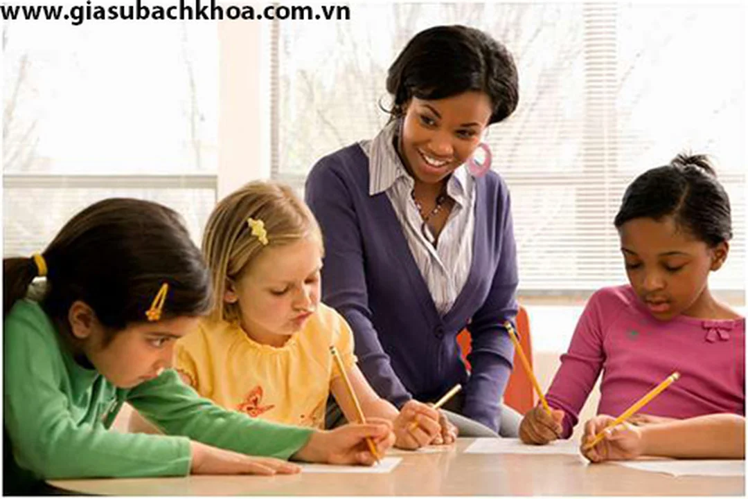 gia sư bách khoa tư vấn học tập cho phụ huynh và học sinh