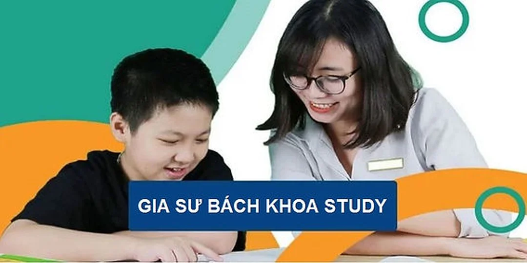 gia sư bách khoa và phụ huynh trao đổi lựa chọn người dạy