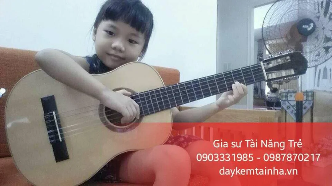 gia sư dạy đàn guitar tại Hà Nội với giáo án cá nhân