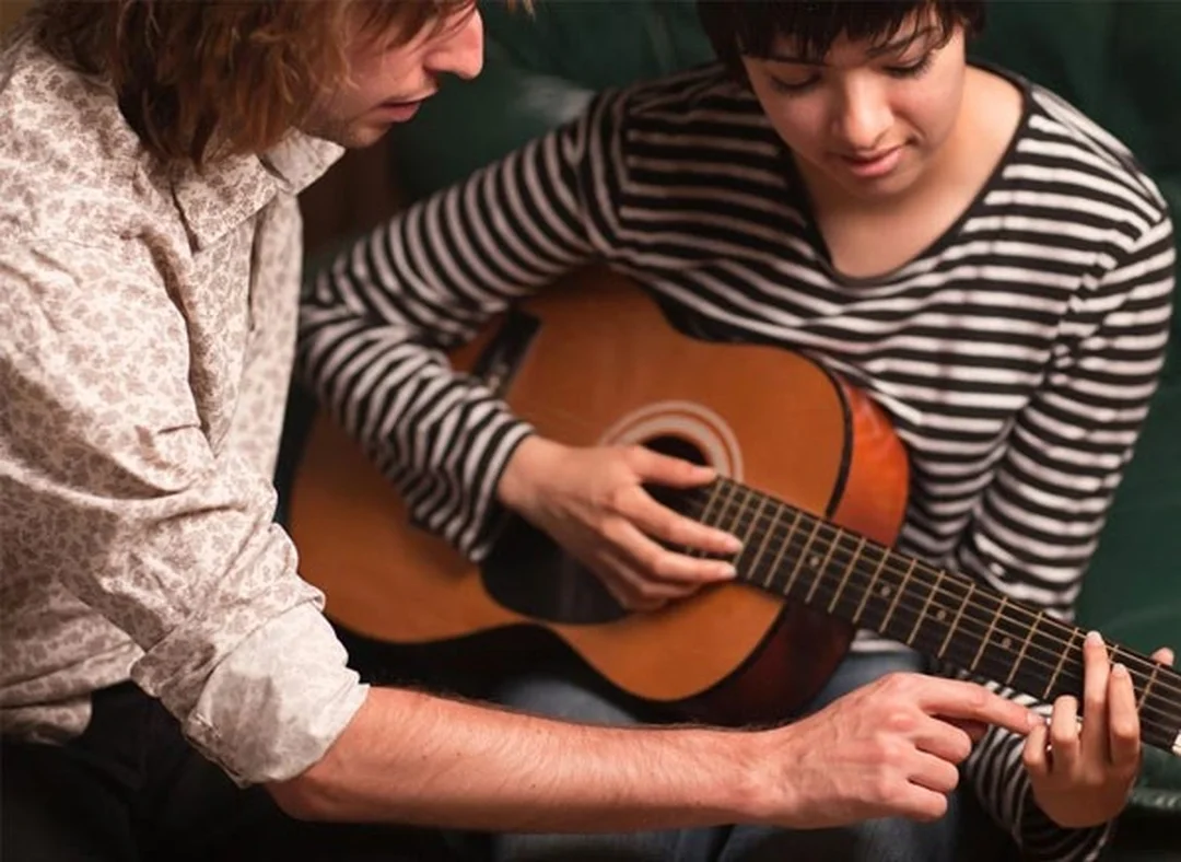 gia sư dạy đàn guitar tại TPHCM cho học viên tại nhà