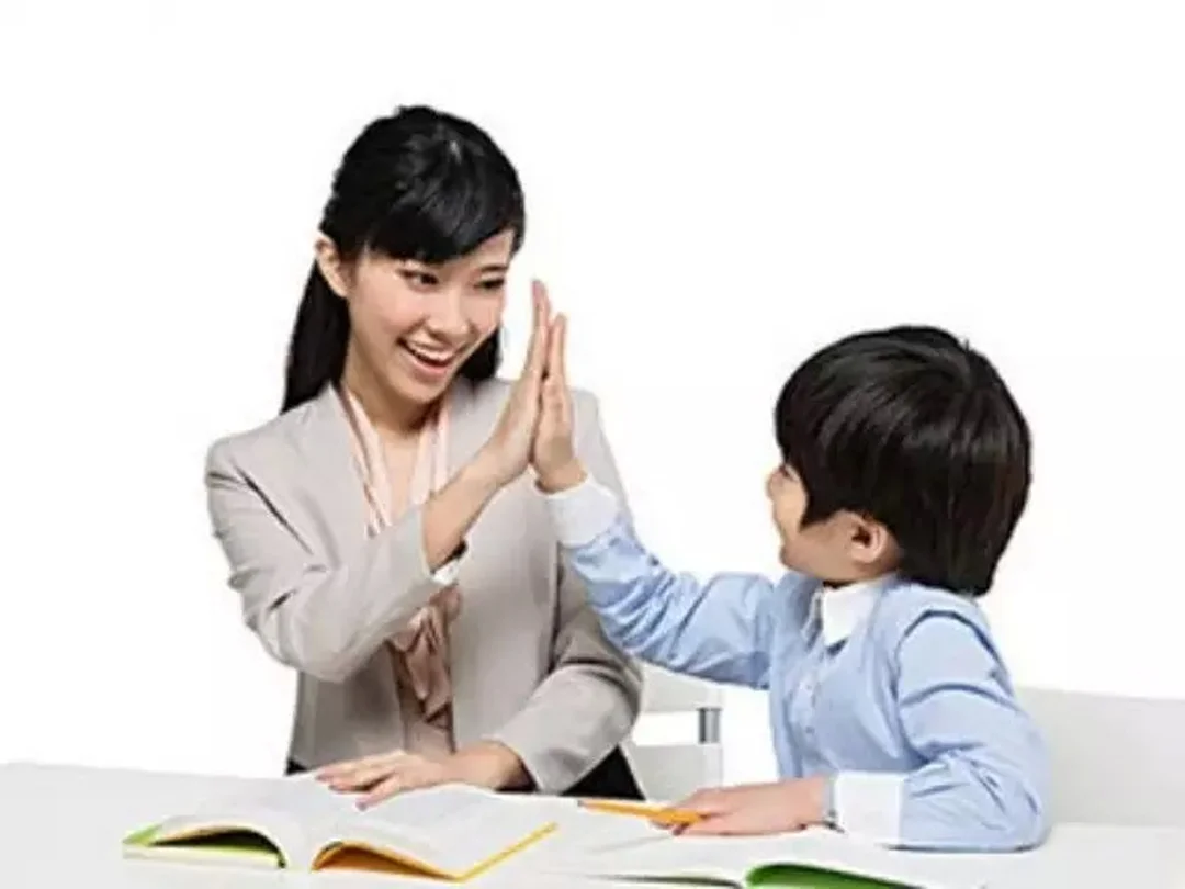 gia sư lớp 4 dạy Toán tại nhà cho học sinh