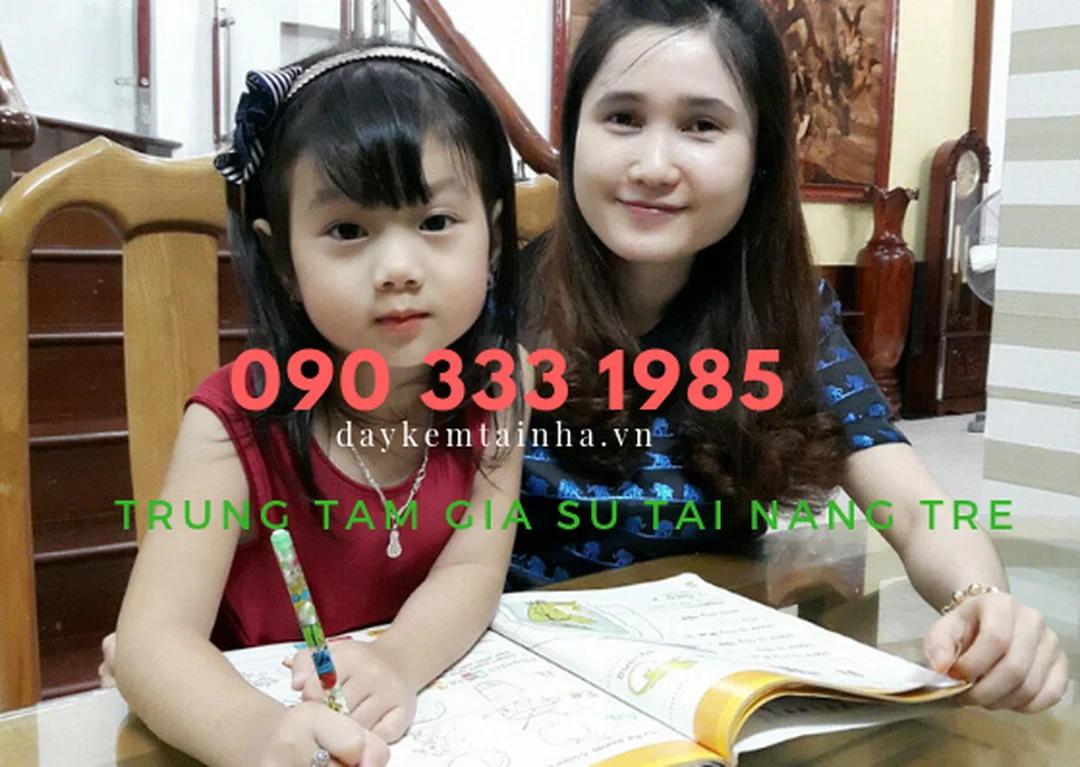 gia sư lớp 4 hướng dẫn học sinh giải bài Toán