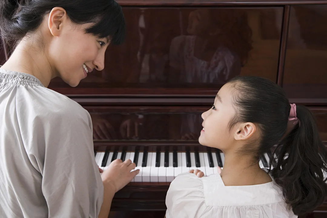 gia sư piano Hà Nội kèm học viên nhỏ tuổi tại nhà
