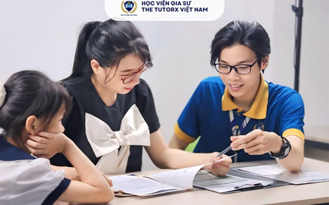 Gia sư uy tín trao đổi kế hoạch học tập gia sư uy tín trao đổi kế hoạch học tập với phụ huynh