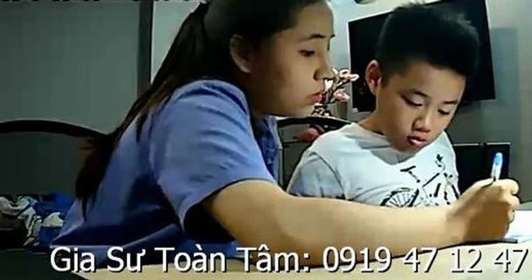 so sánh gia sư toàn tâm học tại nhà nhóm nhỏ và online